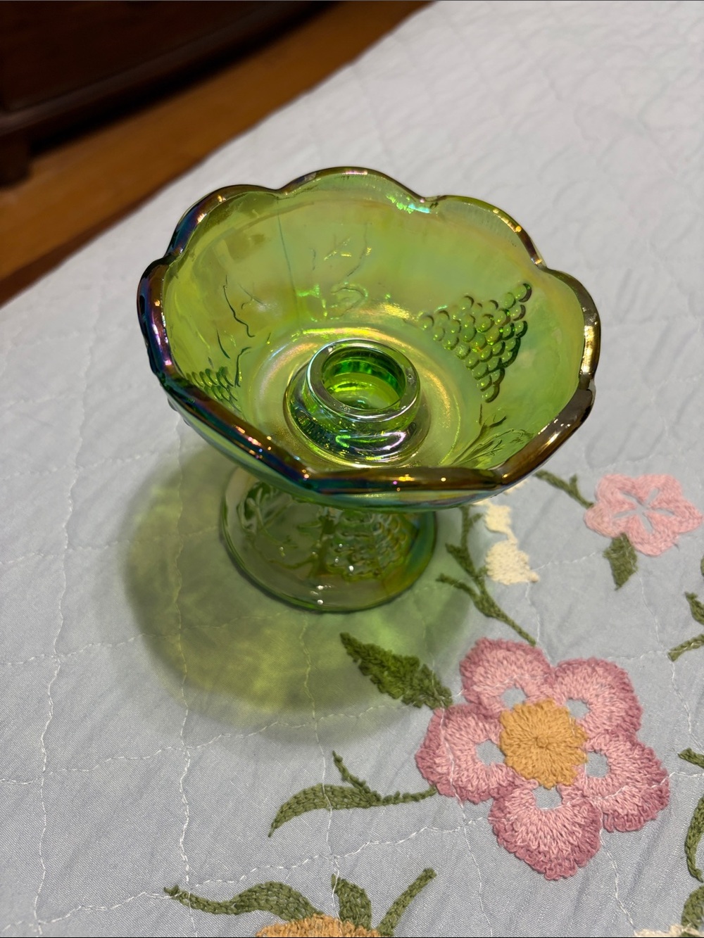 Green Iridescent Carnival Glass Pedestal  Art Single Candle Holder PreOwned 4”